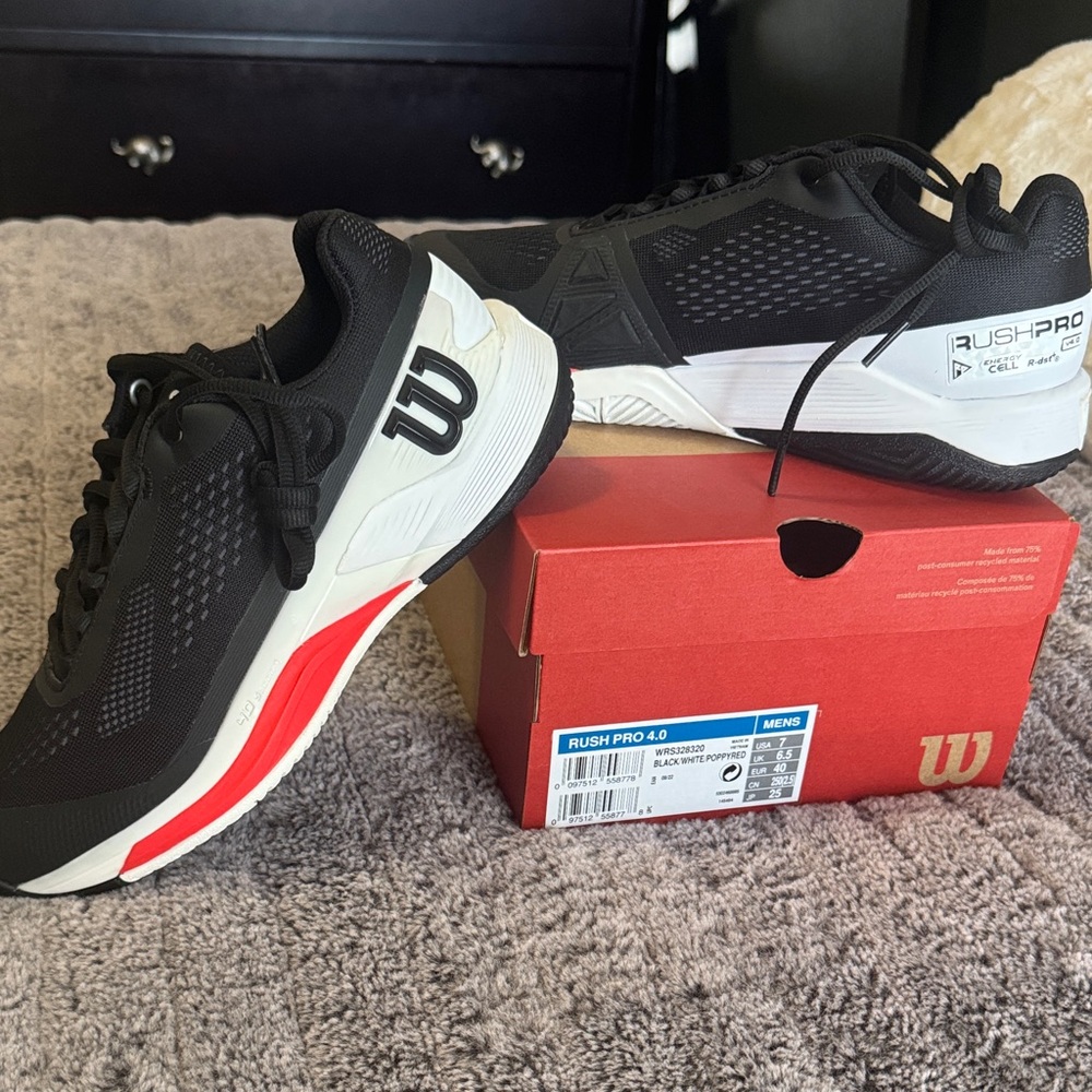 Wilson Rush Pro 4.0 Black and White Tennis Shoes men’s 7 NWT